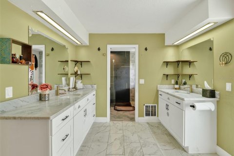 Casa en venta en Auburndale, Florida, 4 dormitorios, 229.84 m2 № 1907400 - foto 22
