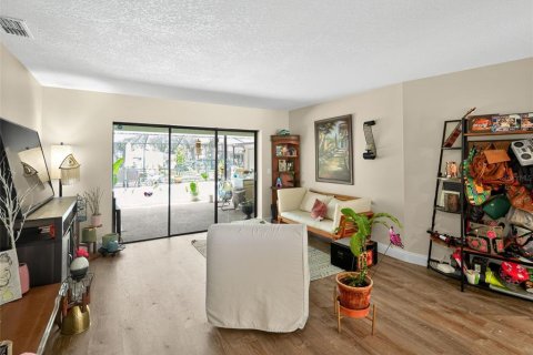 Casa en venta en Auburndale, Florida, 4 dormitorios, 229.84 m2 № 1907400 - foto 13