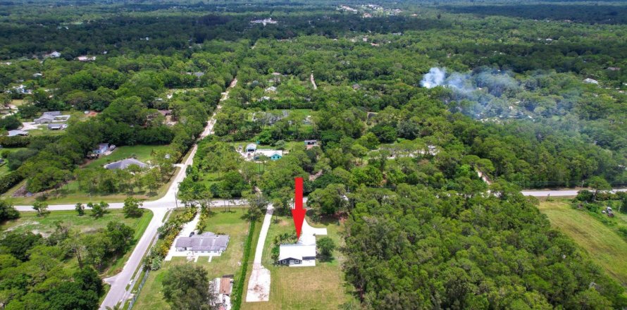 House in Jupiter, Florida 3 bedrooms, 163.14 sq.m. № 1231290