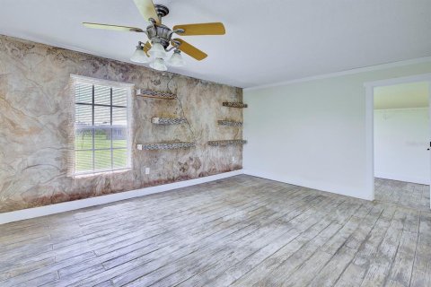 House in Lake Placid, Florida 4 bedrooms, 229.93 sq.m. № 2149158 - photo 8