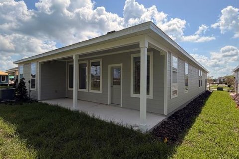 House in Kissimmee, Florida 3 bedrooms, 169.55 sq.m. № 2224806 - photo 3