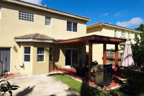Villa ou maison à vendre à Cutler Bay, Floride: 3 chambres, 197.7 m2 № 2262113 - photo 6