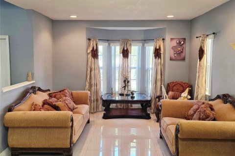 Villa ou maison à vendre à Cutler Bay, Floride: 3 chambres, 197.7 m2 № 2262113 - photo 14