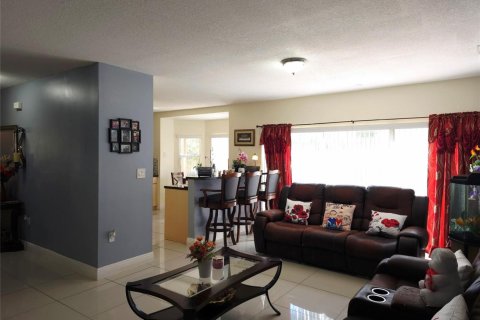 Villa ou maison à vendre à Cutler Bay, Floride: 3 chambres, 197.7 m2 № 2262113 - photo 20