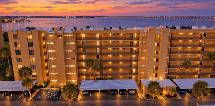 Condo à Clearwater, Floride, 2 chambres  № 2435208