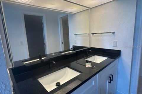 Copropriété à louer à Clearwater, Floride: 2 chambres, 97.55 m2 № 2435208 - photo 14