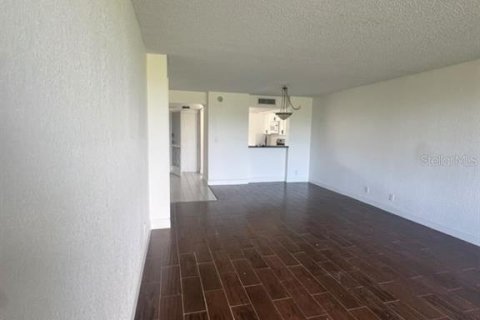 Copropriété à louer à Clearwater, Floride: 2 chambres, 97.55 m2 № 2435208 - photo 3