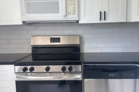 Copropriété à louer à Clearwater, Floride: 2 chambres, 97.55 m2 № 2435208 - photo 17