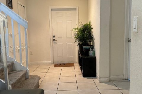 Townhouse in Homestead, Florida 4 bedrooms, 127.65 sq.m. № 2059884 - photo 10