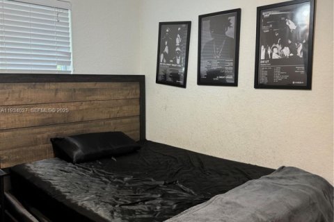 Townhouse in Homestead, Florida 4 bedrooms, 127.65 sq.m. № 2059884 - photo 7