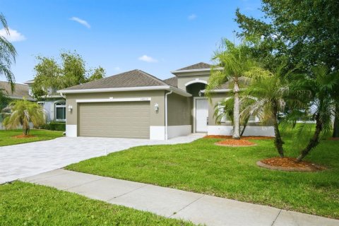 Villa ou maison à Hudson, Floride 3 chambres, 183.85 m2 № 2266731