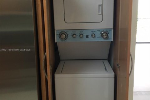 Copropriété à vendre à Miami, Floride: 2 chambres, 95.69 m2 № 1961496 - photo 29