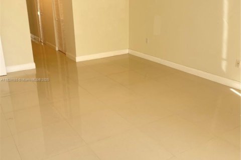 Copropriété à vendre à Miami, Floride: 2 chambres, 95.69 m2 № 1961496 - photo 5