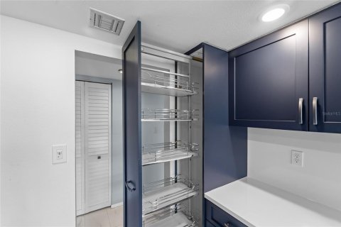 Copropriété à vendre à Sarasota, Floride: 2 chambres, 144 m2 № 2344482 - photo 30
