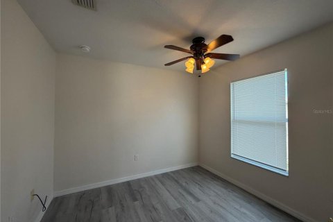 Touwnhouse à louer à Poinciana, Floride: 3 chambres, 141.21 m2 № 2409880 - photo 12