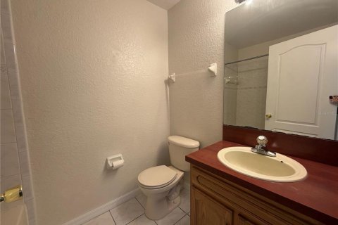 Touwnhouse à louer à Poinciana, Floride: 3 chambres, 141.21 m2 № 2409880 - photo 13