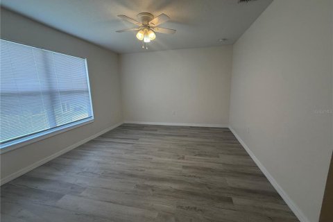 Touwnhouse à louer à Poinciana, Floride: 3 chambres, 141.21 m2 № 2409880 - photo 18