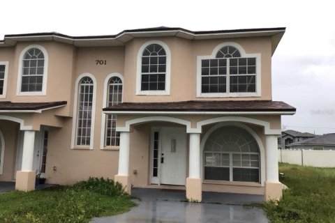 Touwnhouse à Poinciana, Floride 3 chambres, 141.21 m2 № 2409880