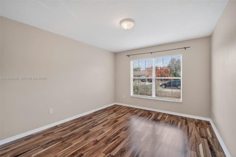 House in Port St. Lucie, Florida 4 bedrooms, 281.4 sq.m. № 2031008 - photo 28