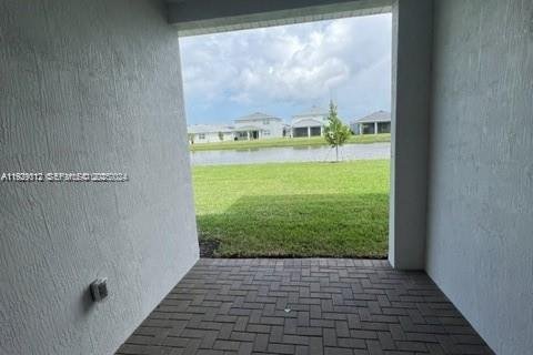 Touwnhouse à louer à Port St. Lucie, Floride: 3 chambres, 155.52 m2 № 1987337 - photo 4