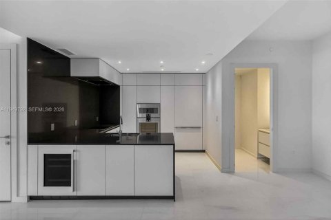 Купить кондоминиум в Майами, Флорида 2 спальни, 133.5м2, № 2006236 - фото 10