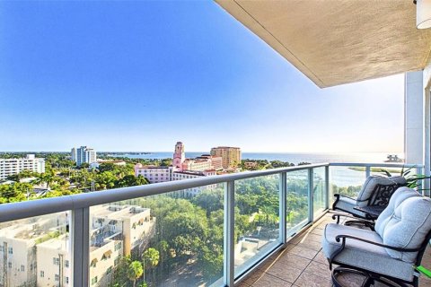 Copropriété à vendre à Saint Petersburg, Floride: 2 chambres, 204.66 m2 № 2425459 - photo 13
