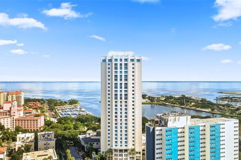 Copropriété à vendre à Saint Petersburg, Floride: 2 chambres, 204.66 m2 № 2425459 - photo 2