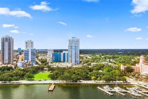 Copropriété à vendre à Saint Petersburg, Floride: 2 chambres, 204.66 m2 № 2425459 - photo 3