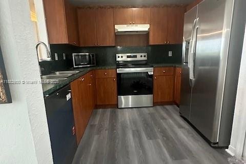 Condominio en alquiler en Doral, Florida, 3 dormitorios, 136.01 m2 № 1931989 - foto 3