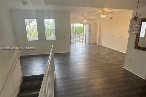 Condominio en alquiler en Doral, Florida, 3 dormitorios, 136.01 m2 № 1931989 - foto 4