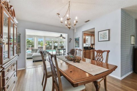 House in Saint Petersburg, Florida 3 bedrooms, 202.16 sq.m. № 1618008 - photo 18