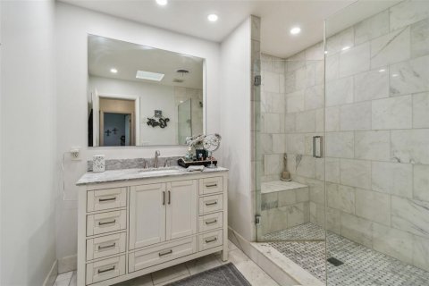 House in Saint Petersburg, Florida 3 bedrooms, 202.16 sq.m. № 1618008 - photo 25