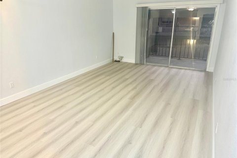 Condominio en venta en Tampa, Florida, 2 dormitorios, 99.22 m2 № 1805770 - foto 5
