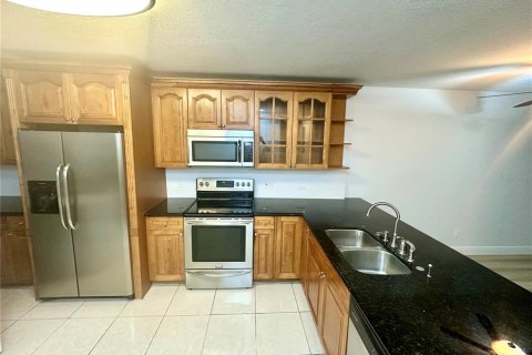 Condominio en venta en Tampa, Florida, 2 dormitorios, 99.22 m2 № 1805770 - foto 3