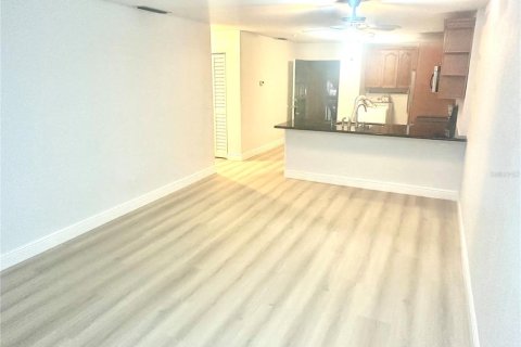Condominio en venta en Tampa, Florida, 2 dormitorios, 99.22 m2 № 1805770 - foto 6