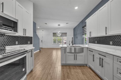 Купить виллу или дом в Орландо, Флорида 7 комнат, 192.87м2, № 2238747 - фото 17