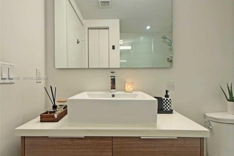 Condominio en venta en Miami, Florida, 2 dormitorios, 96.34 m2 № 2078208 - foto 11