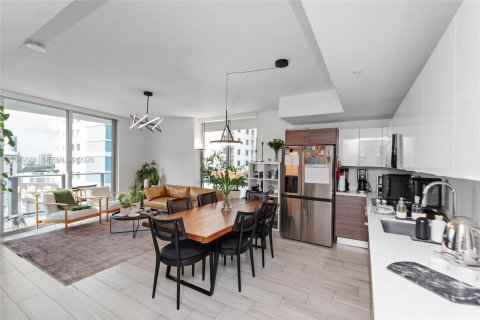 Condominio en venta en Miami, Florida, 2 dormitorios, 96.34 m2 № 2078208 - foto 17
