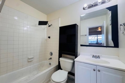 Copropriété à louer à Tamarac, Floride: 1 chambre, 69.68 m2 № 2261993 - photo 4