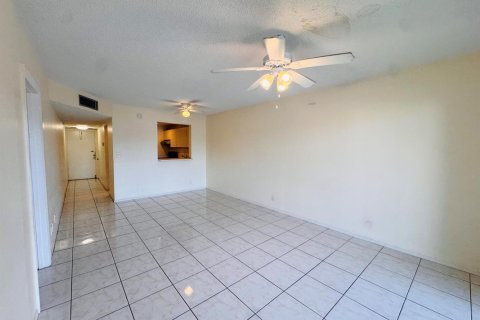 Copropriété à louer à Tamarac, Floride: 1 chambre, 69.68 m2 № 2261993 - photo 20