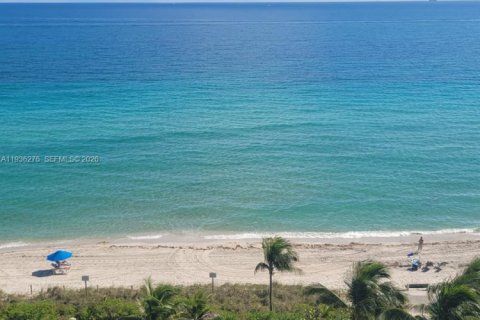 Condominio en venta en Hollywood, Florida, 3 dormitorios, 213.95 m2 № 2006000 - foto 20