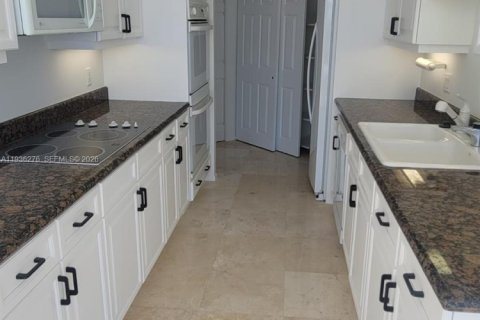 Condominio en venta en Hollywood, Florida, 3 dormitorios, 213.95 m2 № 2006000 - foto 9