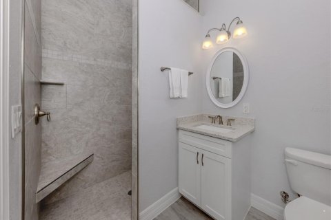 Condo in Venice, Florida, 2 bedrooms  № 1628322 - photo 28