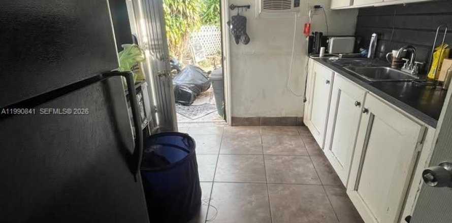 Apartamento en Fort Lauderdale, Florida 1 dormitorio, 162.02 m2 № 2058032