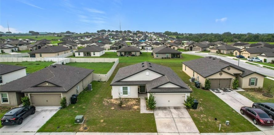 Casa en Dundee, Florida 3 dormitorios, 145.21 m2 № 2236313