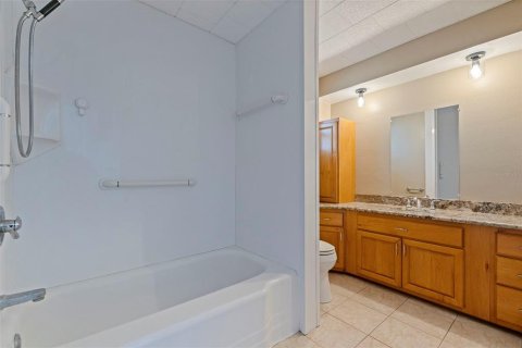 Villa ou maison à vendre à Saint Petersburg, Floride: 3 chambres, 155.52 m2 № 2142347 - photo 20