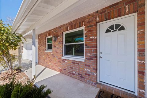 Villa ou maison à vendre à Saint Petersburg, Floride: 3 chambres, 155.52 m2 № 2142347 - photo 3