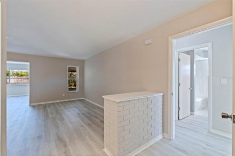 Villa ou maison à vendre à Saint Petersburg, Floride: 3 chambres, 155.52 m2 № 2142347 - photo 21