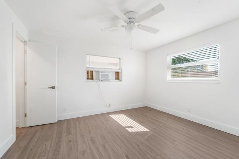 Villa ou maison à louer à Palm Beach Gardens, Floride: 4 chambres, 133.97 m2 № 2268849 - photo 5
