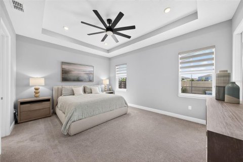 House in Orlando, Florida 5 bedrooms, 287.81 sq.m. № 2208876 - photo 17